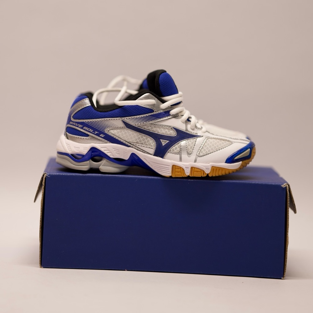 Mizuno Volleyball shoes